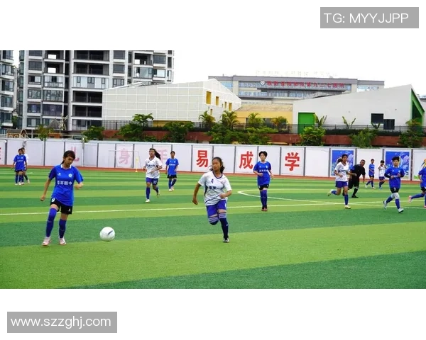 校园足球指导提升青少年运动技能与团队合作精神的有效策略与方法探讨